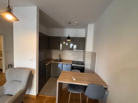 Rent, one bedroom apartment, 45m², City Kej, Podgorica - image 3