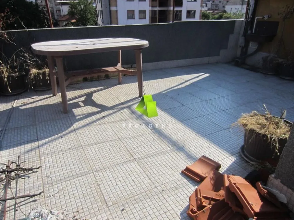 Rent, office space, 123m², Medijana, Niš