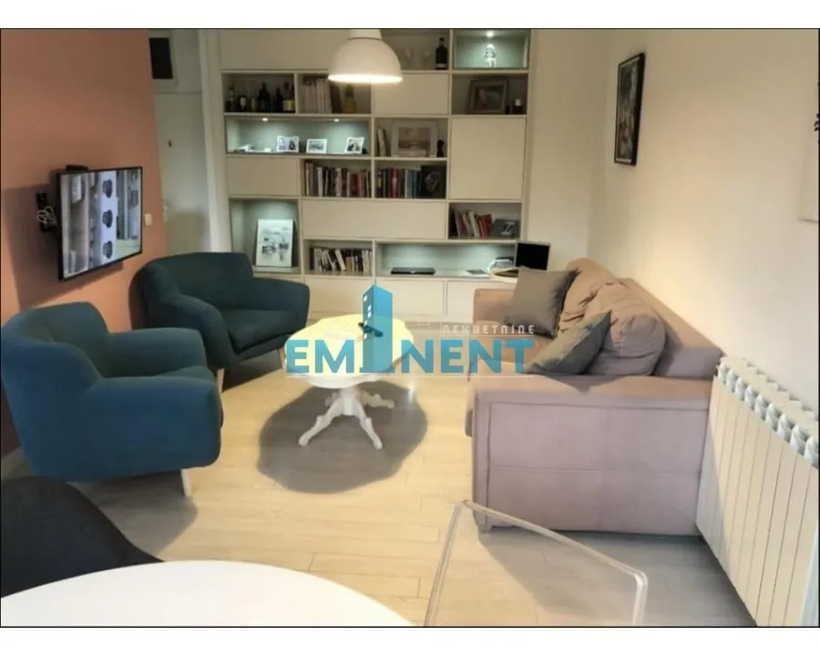 Izdavanje, dvosoban stan, 47m², Vračar Sve Podlokacije, Beograd