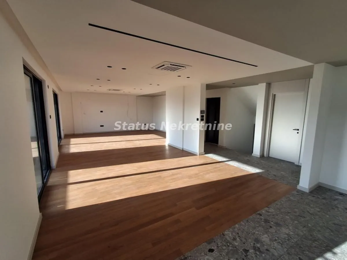 Prodaja, stan, 210m², Telep, Novi Sad Sve Podlokacije