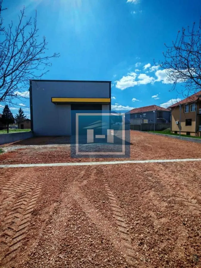 Rent, office space, 430m², Gloždak, Paraćin