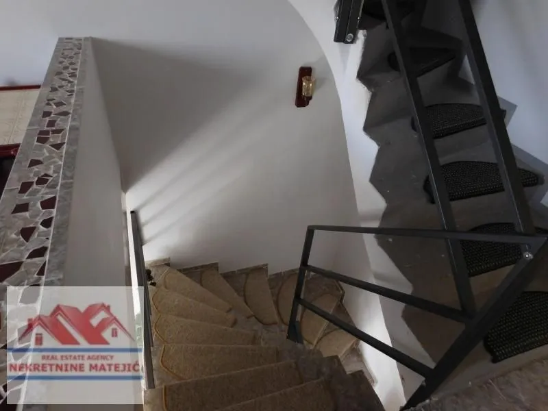 Prodaja, kuća, 250m², Ćava, Kragujevac