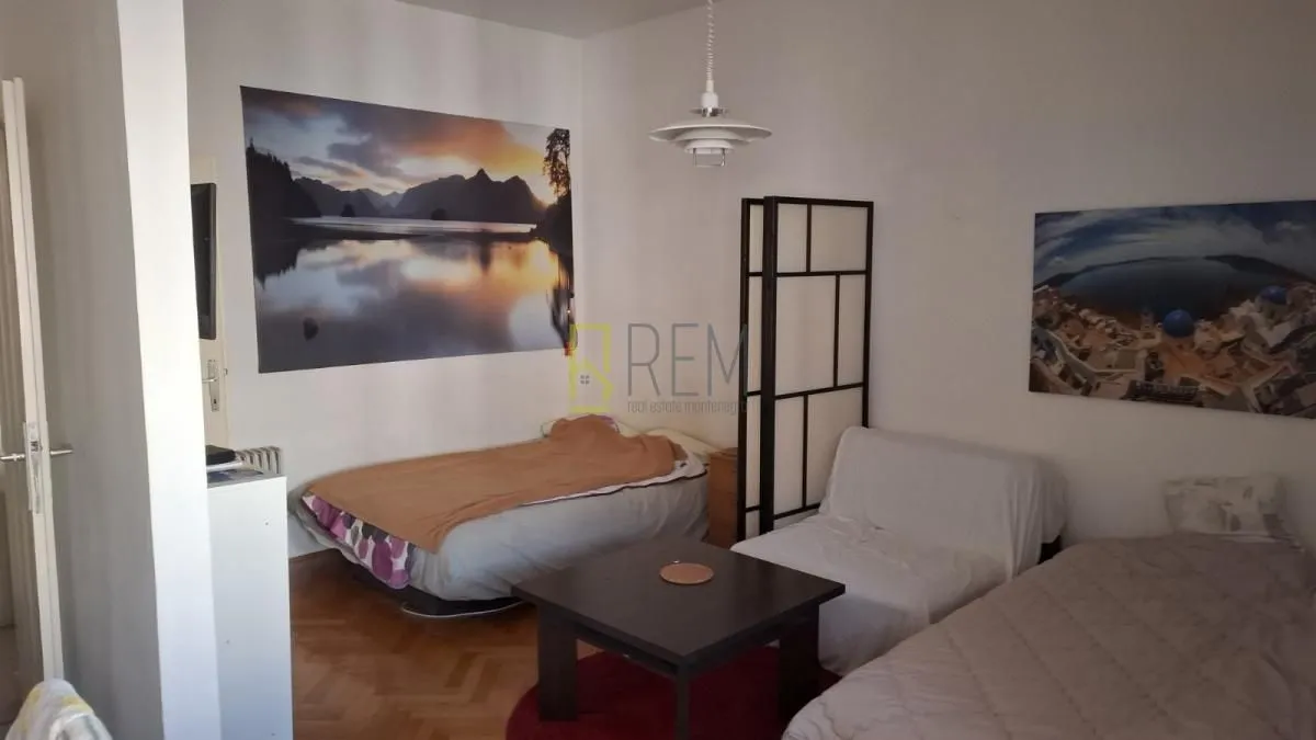 Prodaja, garsonjera, 34m², Centar, Tivat