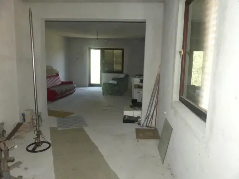 Prodaja, kuća, 250m², Kolonija, Jagodina - image 16