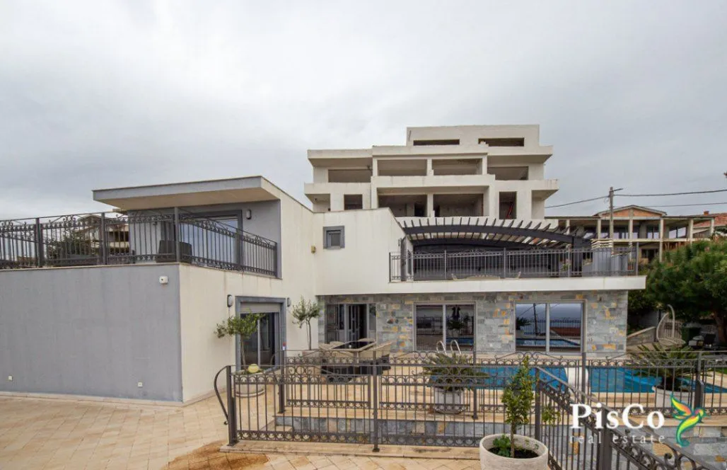 Sale, house, 380m², Krimovica, Kotor