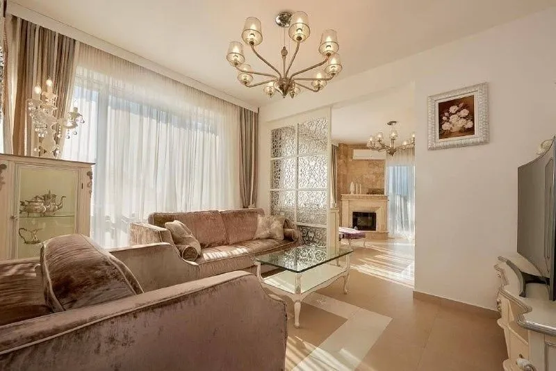 Sale, three bedroom apartment, 150m², Bečići, Budva