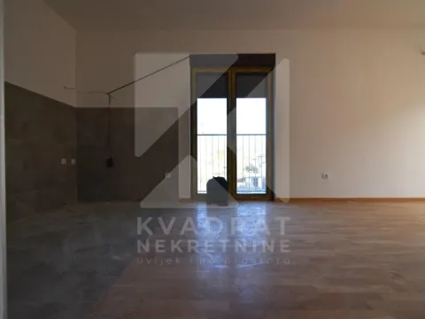 Izdavanje, dvosoban stan, 65m², Zabjelo, Podgorica - image 4