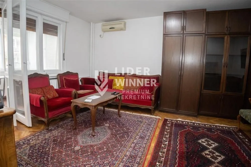 Prodaja, dvosoban stan, 51m², Vračar Sve Podlokacije, Beograd