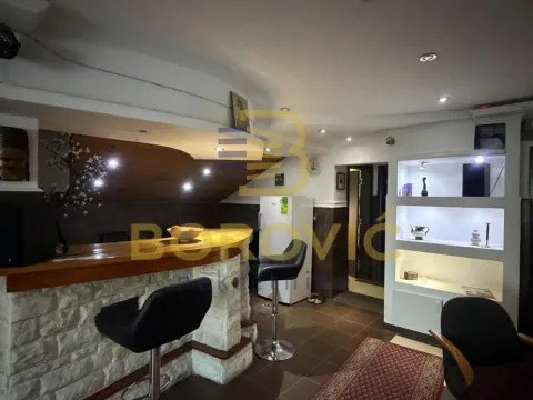 Rent, apartment, 115m², Kalenić Pijaca, Vračar Sve Podlokacije - image 4