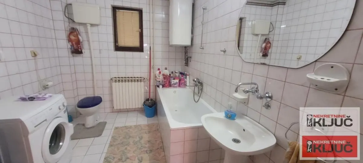 Prodaja, kuća, 179m², Adice, Novi Sad Sve Podlokacije