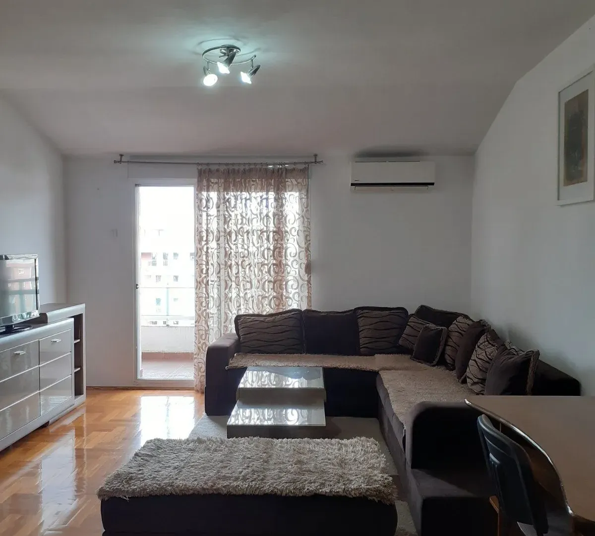 Rent, apartment, 95m², Blok 9, Podgorica