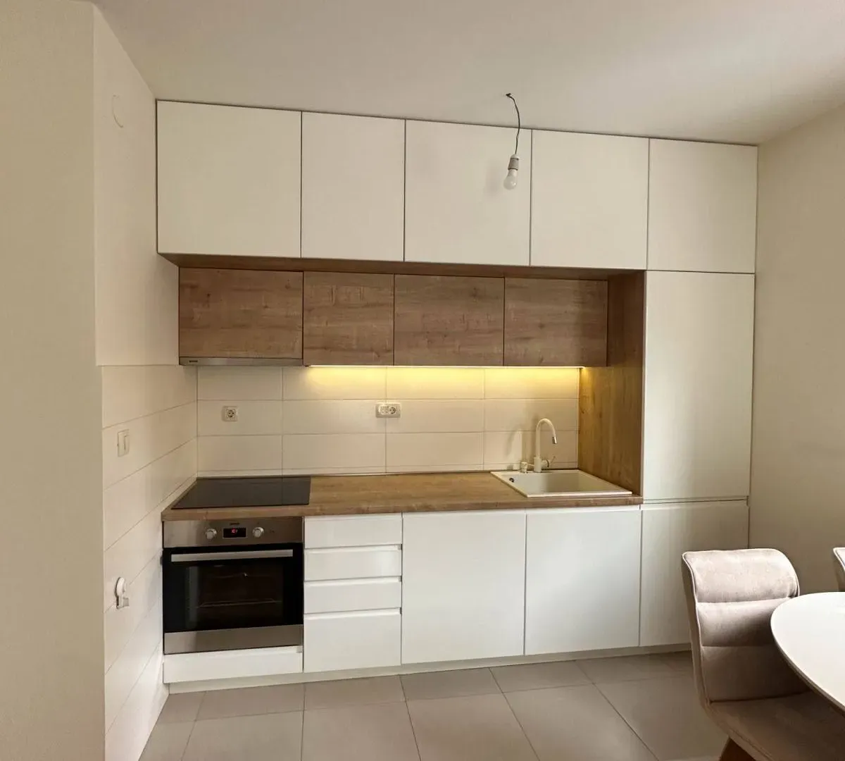 Izdavanje, dvosoban stan, 53m², Zabjelo, Podgorica