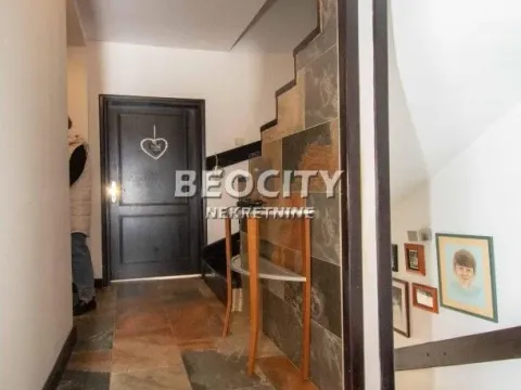 Sale, house, 578m², Cerak, Beograd - image 8