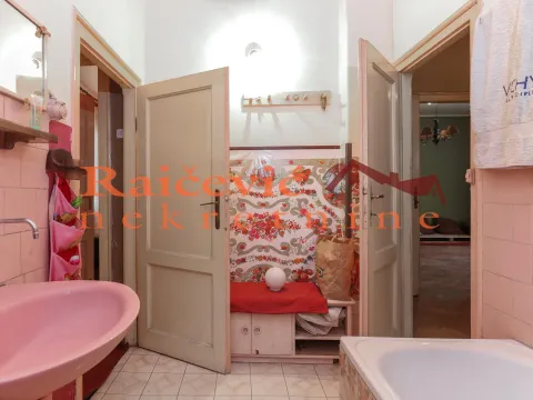 Sale, three bedroom apartment, 95m², Vračar, Šid - image 16