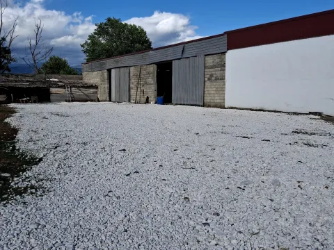 Zemljište in Mareza