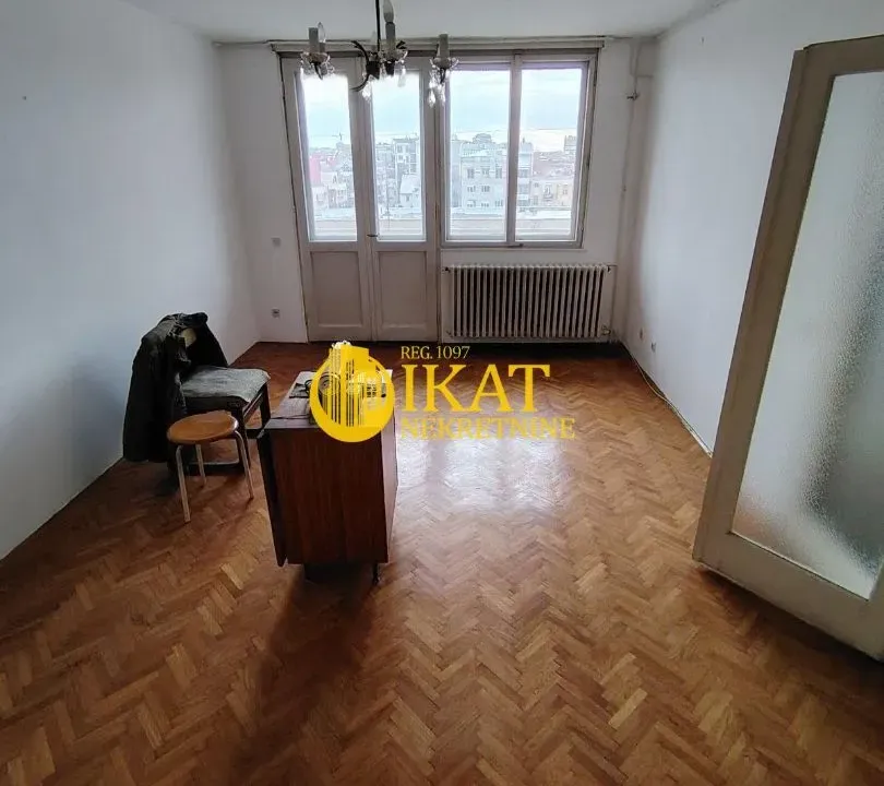 Prodaja, trosoban stan, 73m², Vračar Sve Podlokacije, Beograd