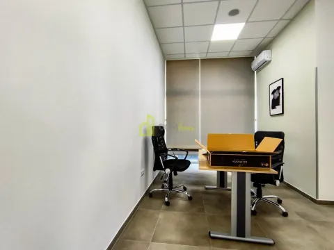 Izdavanje, poslovni prostor, 129m², Dalmatinska ulica, Podgorica - image 11