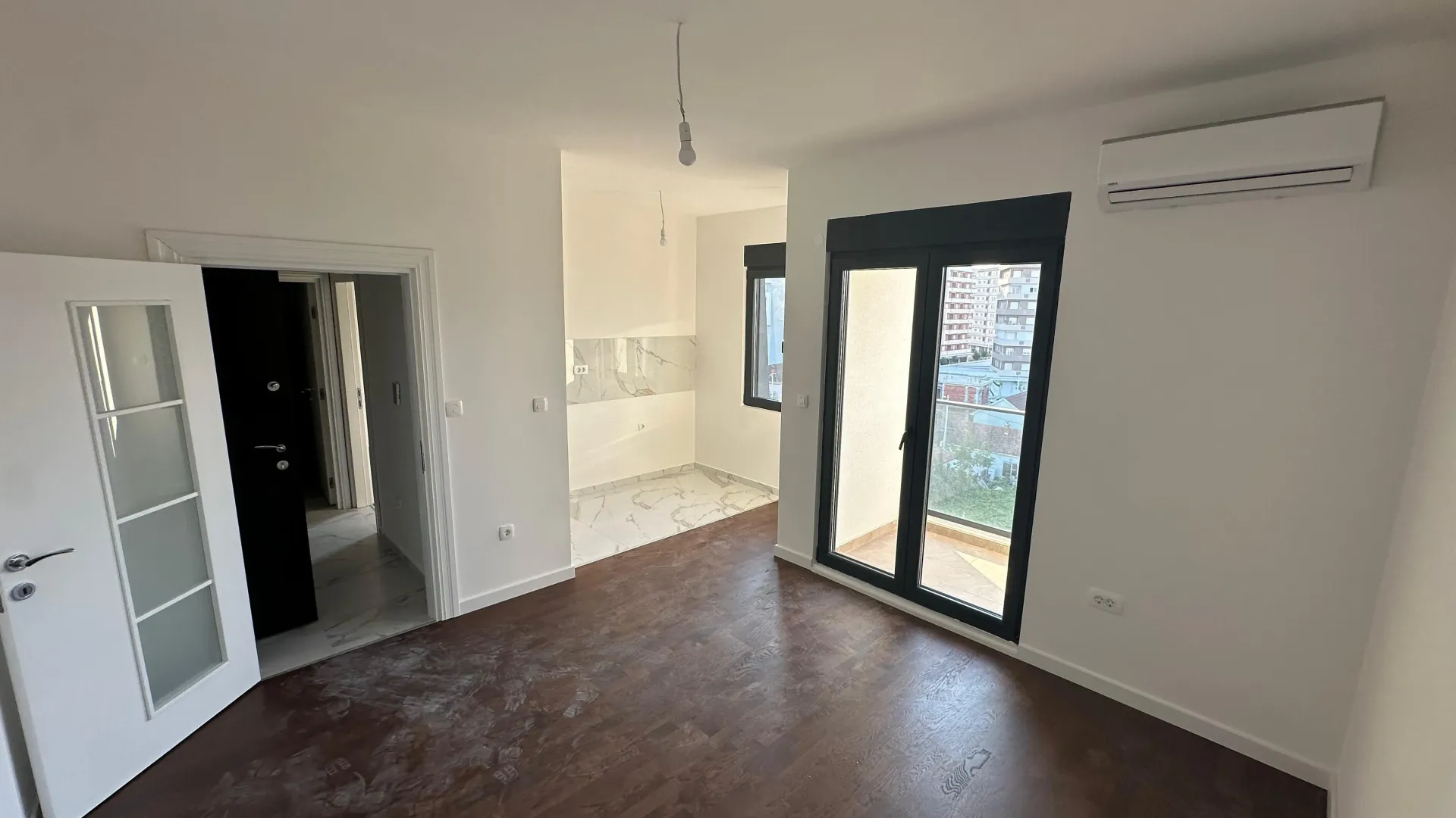 Prodaja, jednosoban stan, 39m², Central Point, Podgorica