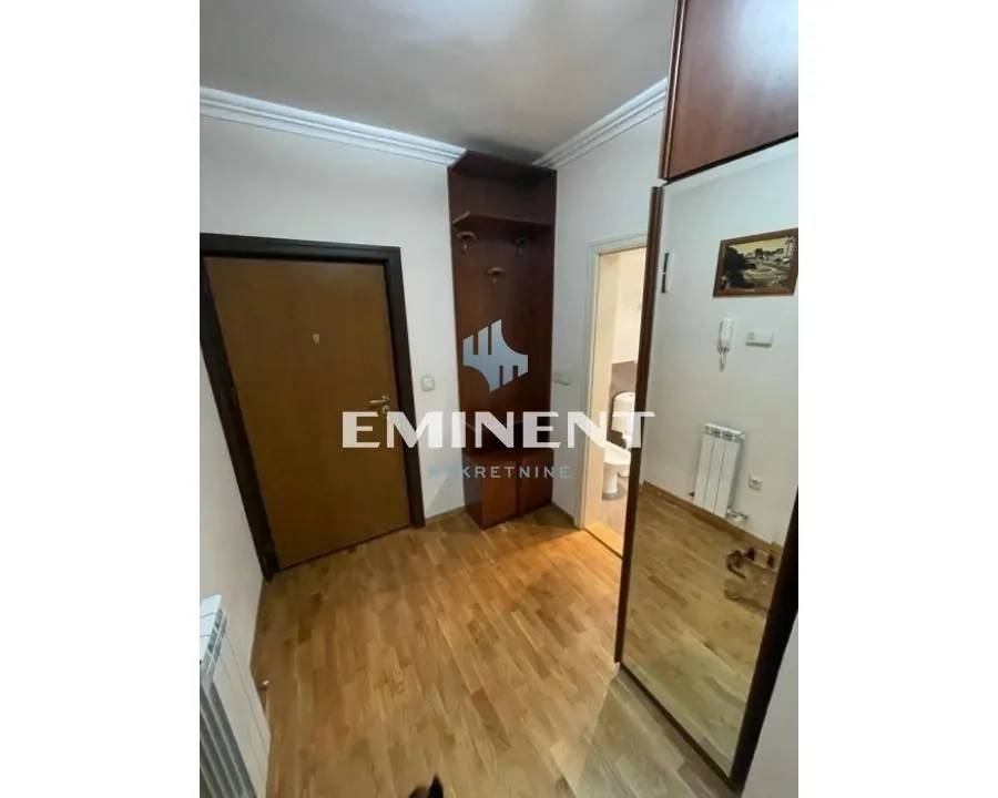 Izdavanje, trosoban stan, 72m², Voždovac Sve Podlokacije, Beograd