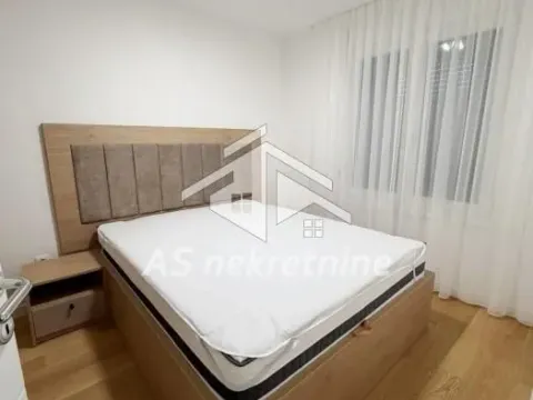 Izdavanje, stan, 38m², Đeram Pijaca, Beograd - image 9
