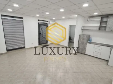 Rent, office space, 90m², Stari Aerodrom, Podgorica - image 13