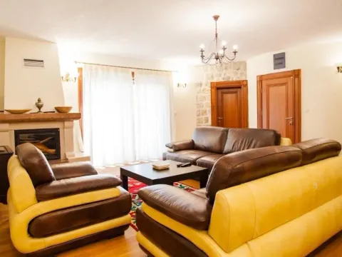 Sale, house, 1300m², Perazića do, Budva - image 14