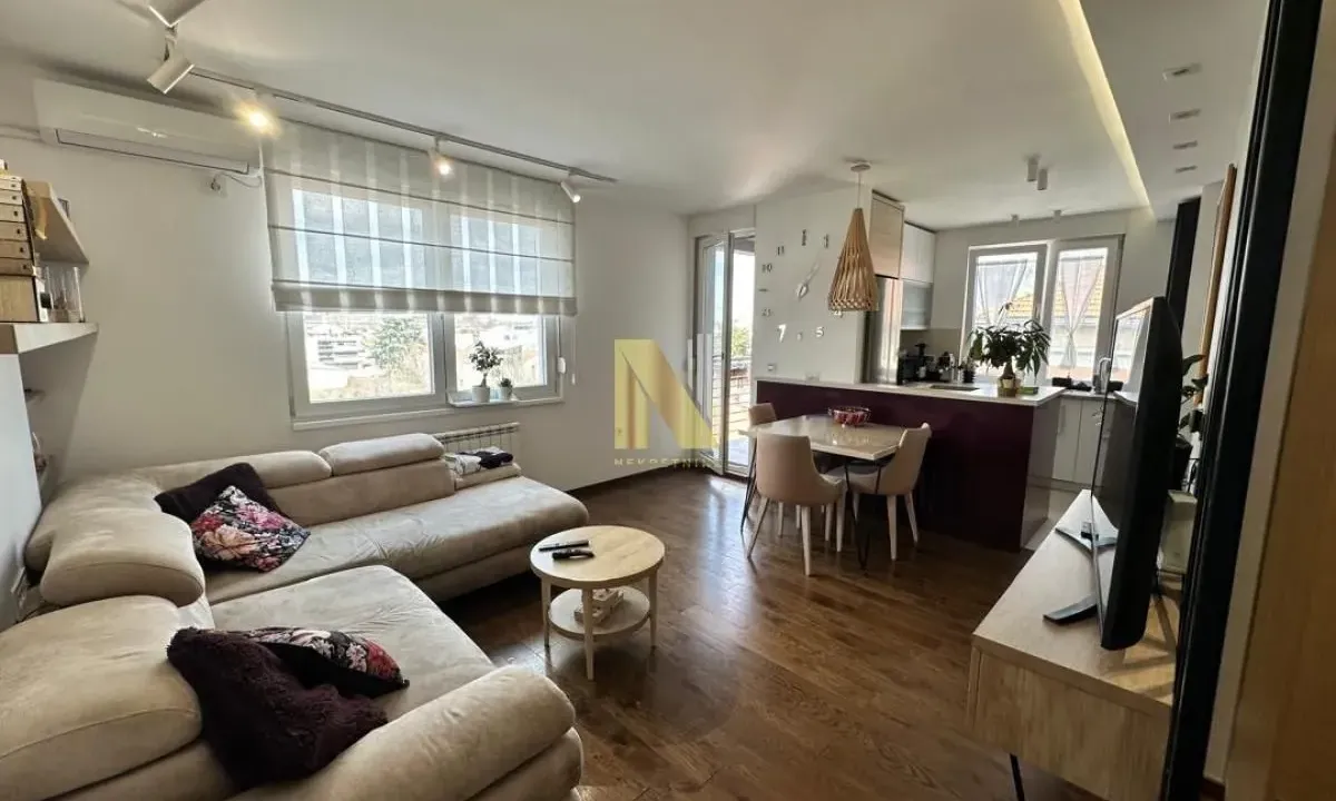 Prodaja, dvosoban stan, 62m², Bulevar Evrope, Novi Sad Sve Podlokacije