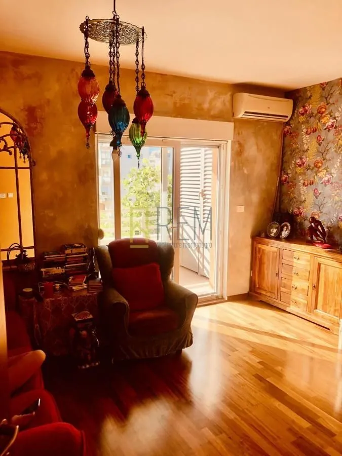 Prodaja, dvosoban stan, 70m², City Kvart, Podgorica