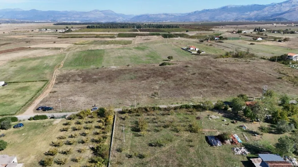 Prodaja, plac, 20000m², Zeta, Podgorica