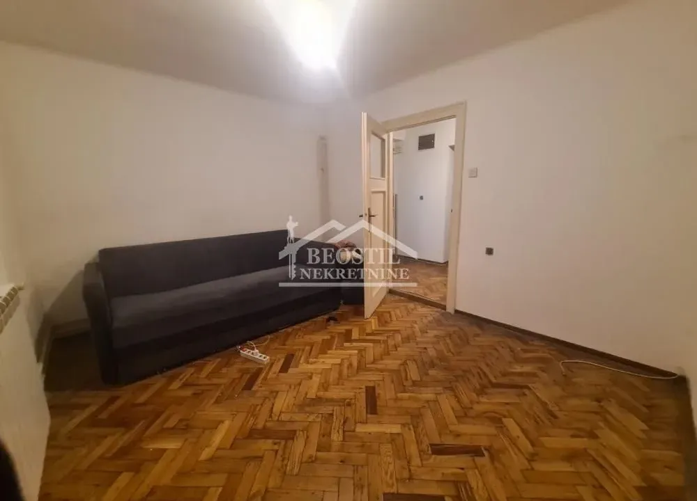 Prodaja, trosoban stan, 67m², Stari Grad, Beograd