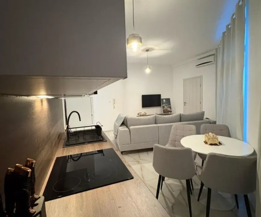 Stan-na-dan, jednosoban stan, 40m², Bečići, Budva