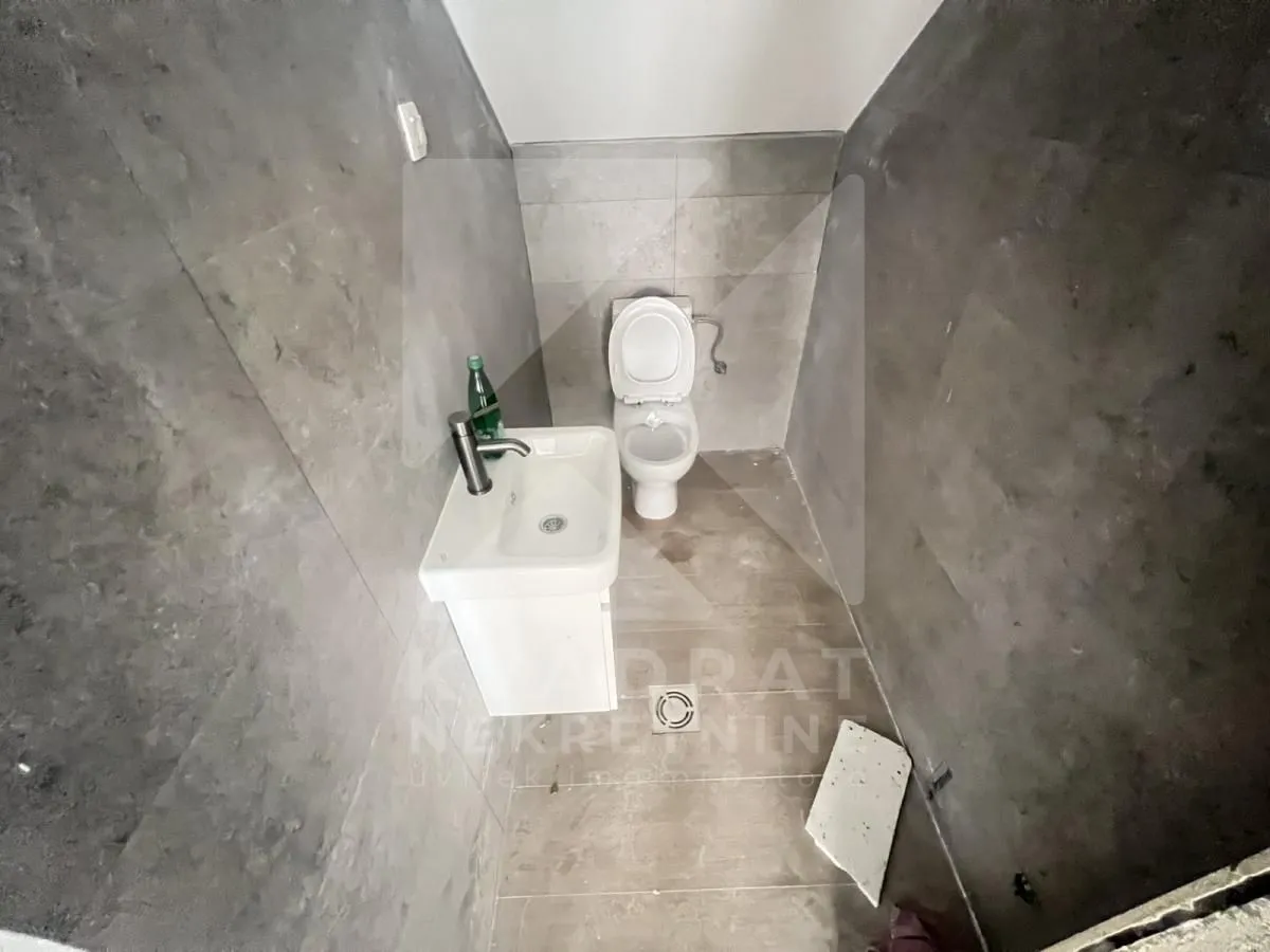 Rent, office space, 90m², Stara Varoš, Podgorica