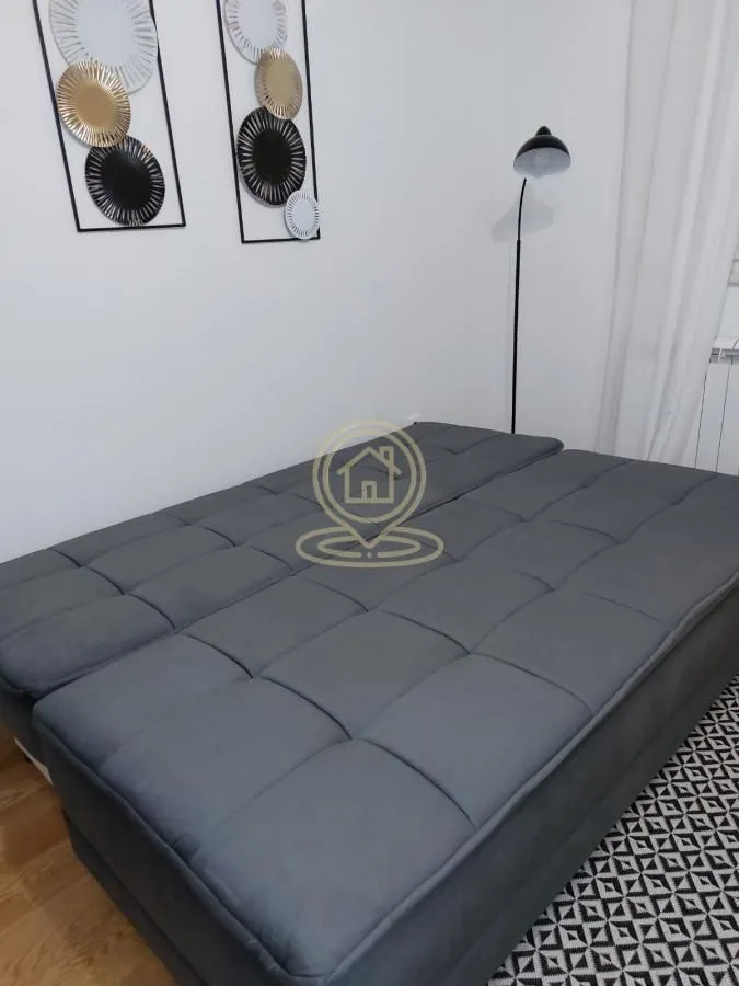 Izdavanje, jednosoban stan, 25m², Autokomanda, Voždovac Sve Podlokacije