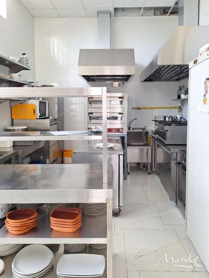 Sale, office space, 735m², Šušanj, Bar