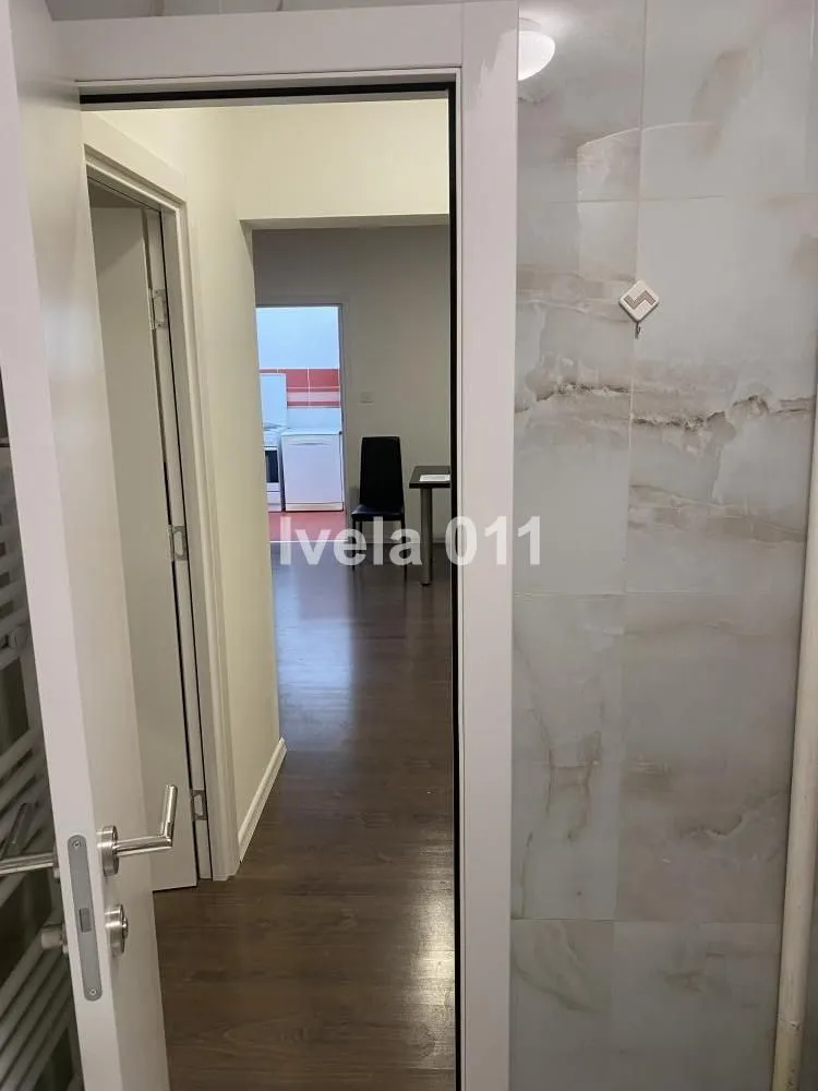 Prodaja, trosoban stan, 80m², Zvezdara Sve Podlokacije, Beograd
