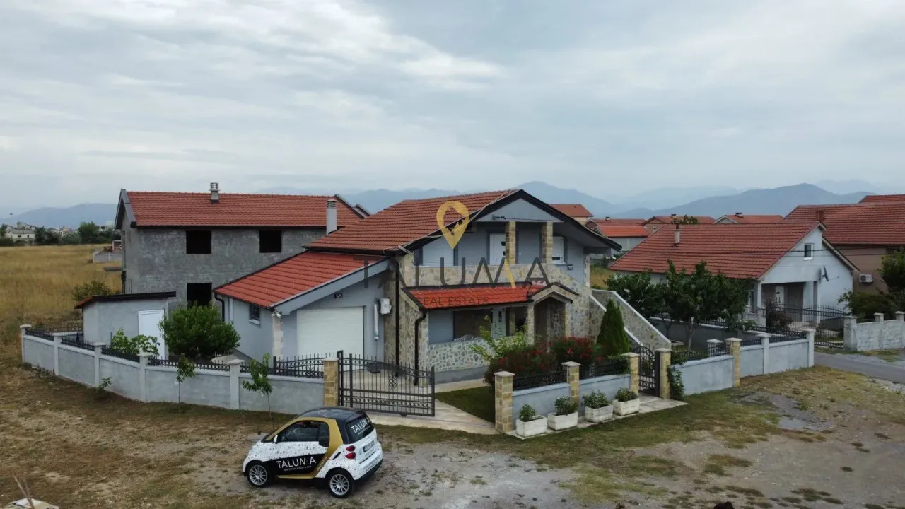Prodaja, kuća, 180m², Cijevna, Podgorica