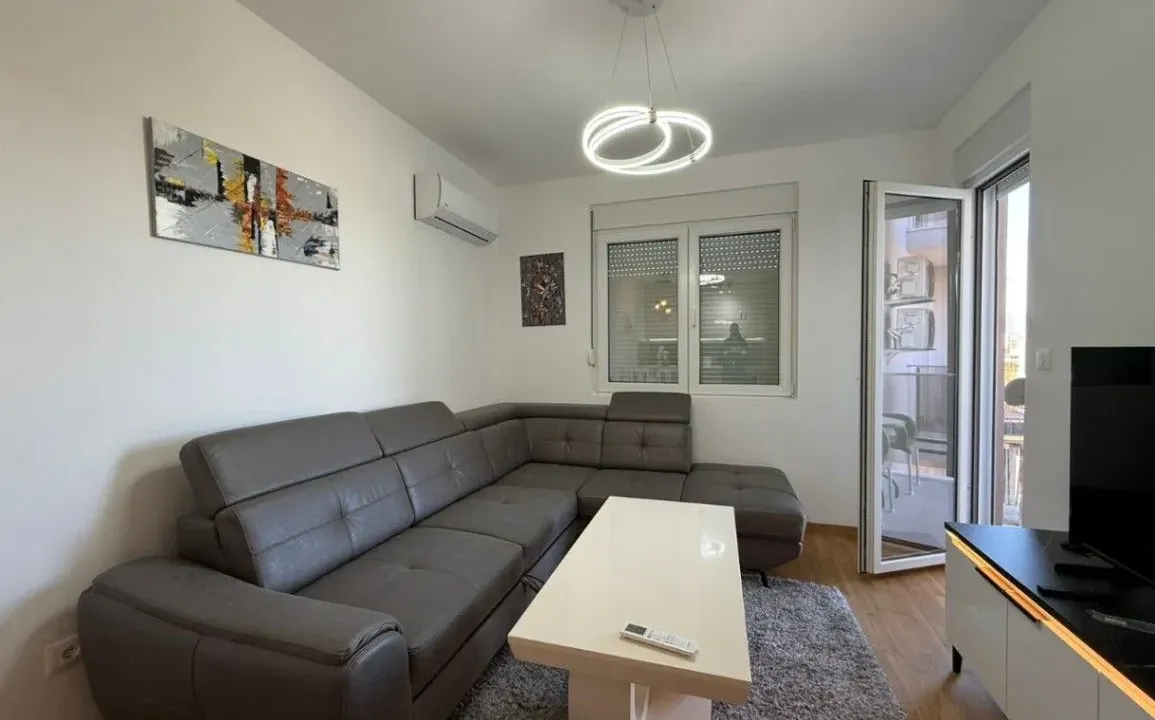 Izdavanje, jednosoban stan, 43m², Zabjelo, Podgorica