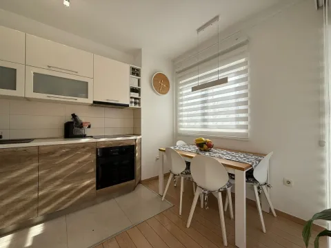 Sale, three bedroom apartment, 72m², City Kvart, Podgorica - image 7