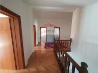 Izdavanje, kuća, 320m², Zagorič, Podgorica - image 20