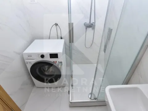 Izdavanje, jednosoban stan, 48m², New City, Podgorica - image 9