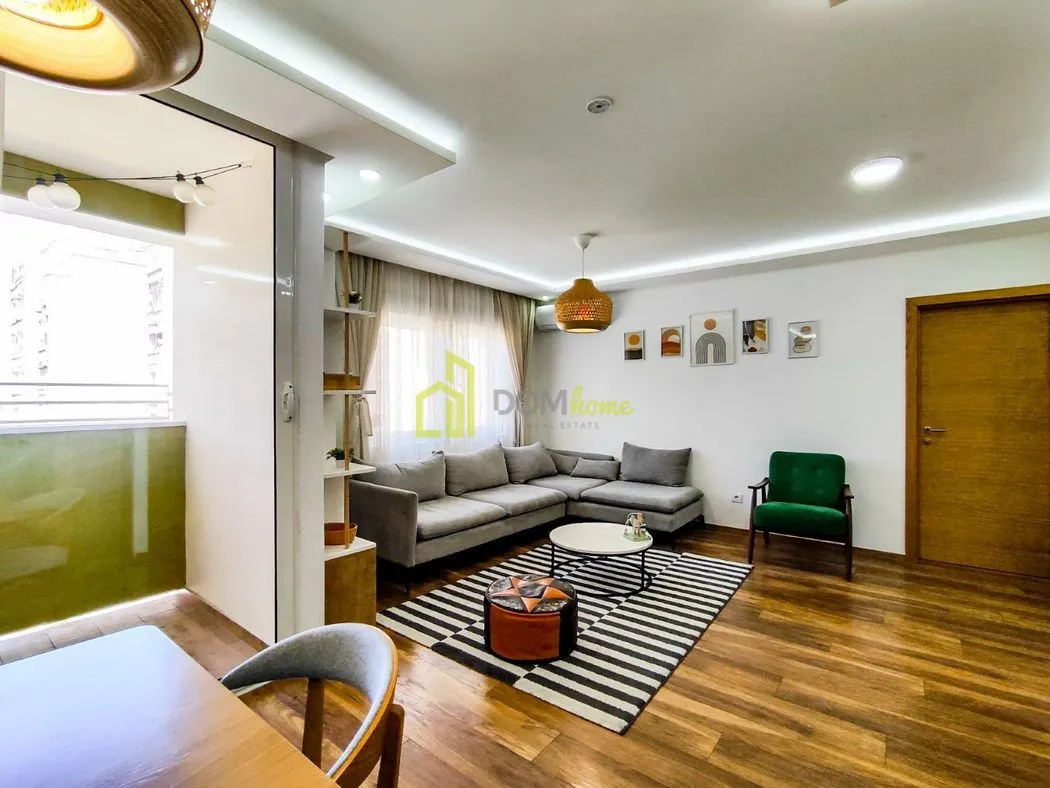 Prodaja, trosoban stan, 89m², Autobuska stanica, Podgorica