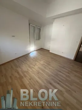 Izdavanje, dvosoban stan, 90m², Zabjelo, Podgorica - image 7