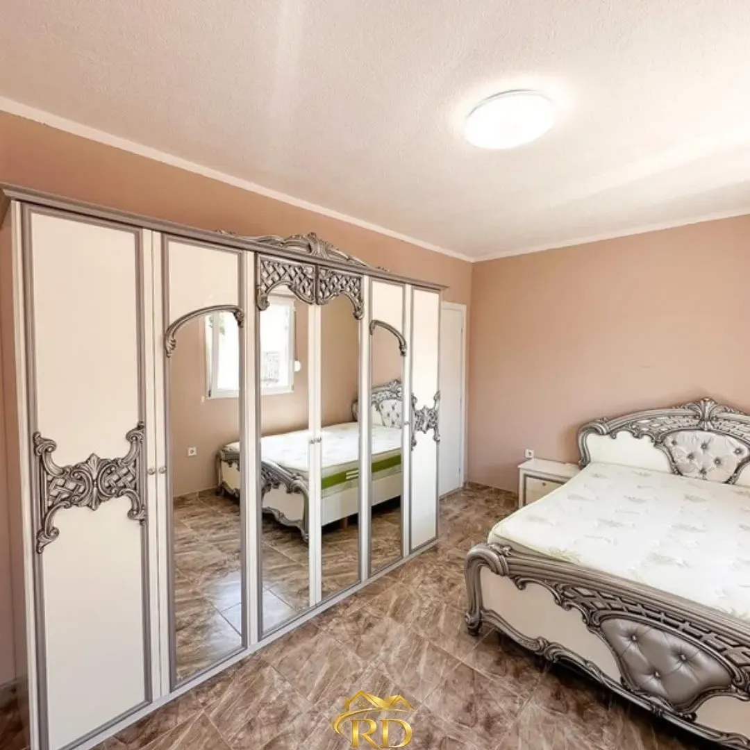Izdavanje, trosoban stan, 125m², Momišići, Podgorica