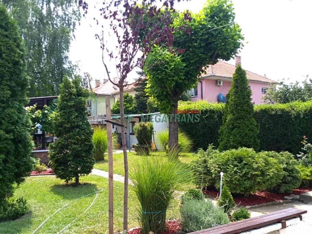 Prodaja, kuća, 143m², Zemun Sve Podlokacije, Beograd