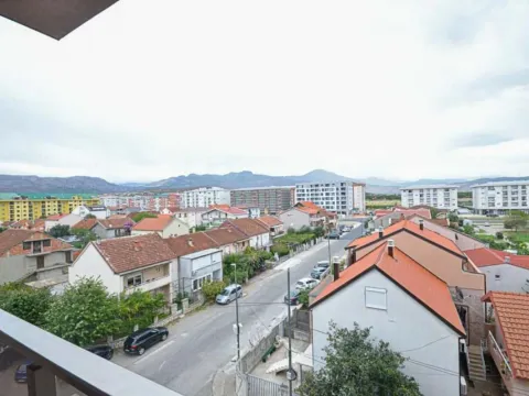 Izdavanje, stan, 48m², Stari Aerodrom, Podgorica - image 6