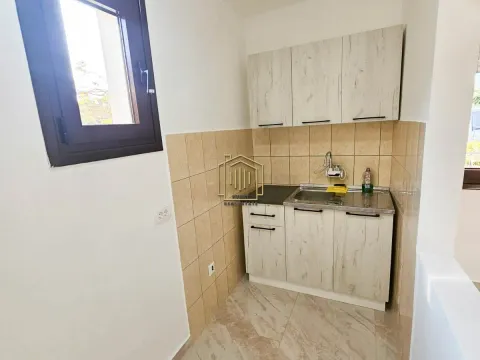 Izdavanje, poslovni prostor, 90m², Masline, Podgorica - image 7