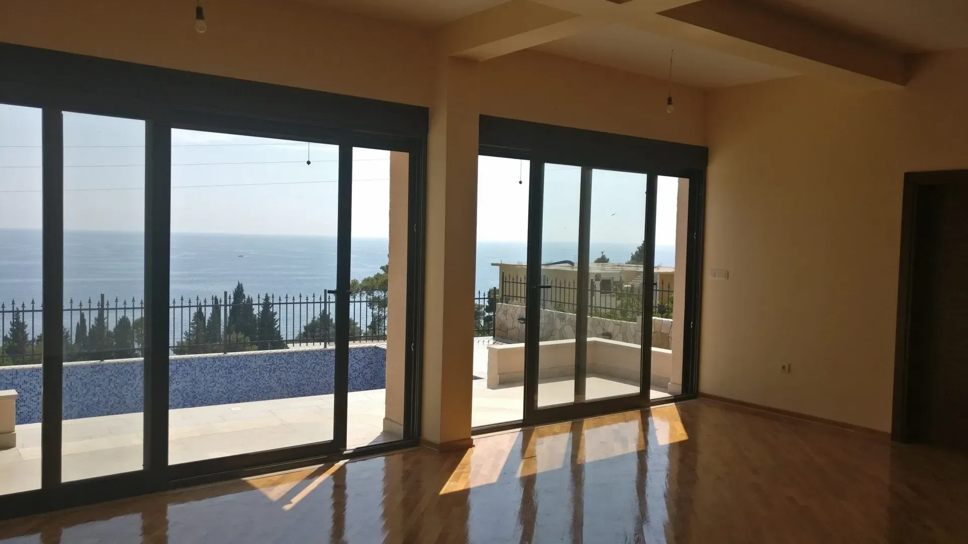 Sale, house, 220m², Šušanj, Bar