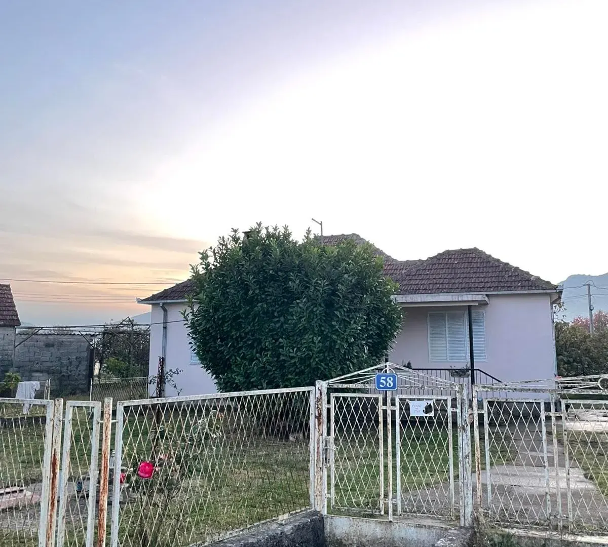 Prodaja, kuća, 80m², Podgorica, Crna Gora