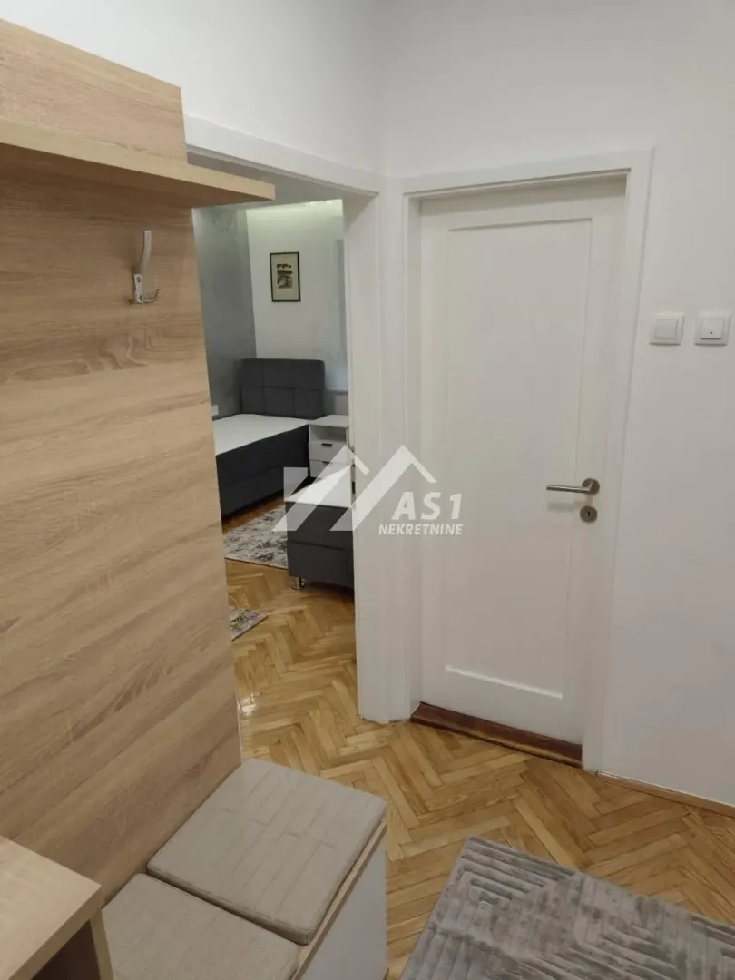 Izdavanje, dvosoban stan, 50m², Novi Sad Sve Podlokacije, Novi Sad