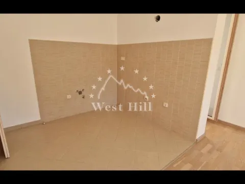 Sale, one bedroom apartment, 45m², Bečići, Budva - image 7